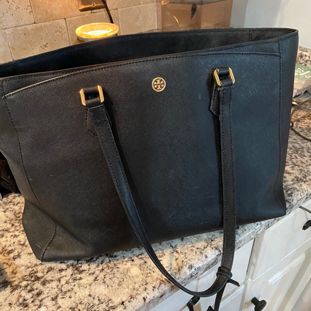 Tory Burch Tore